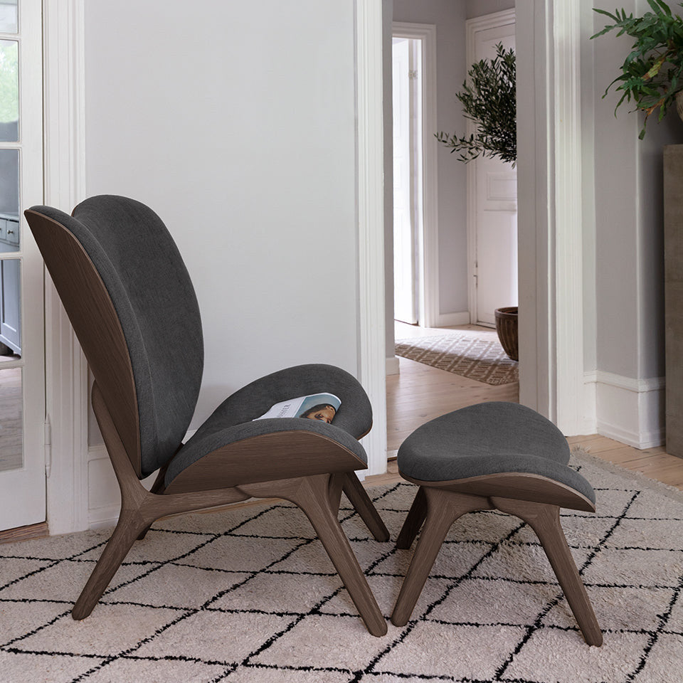 A Conversation Piece Ottoman in Shadow präsentiert im Onlineshop von KAQTU Design AG. Ottoman ist von Umage