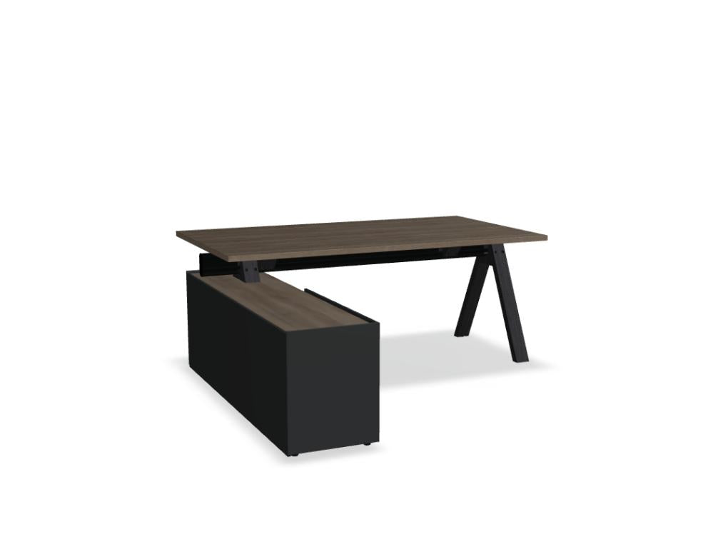 Viga V03LM - Chefschreibtisch in Dunkle Walnuss präsentiert im Onlineshop von KAQTU Design AG. Schreibtisch ist von Mdd