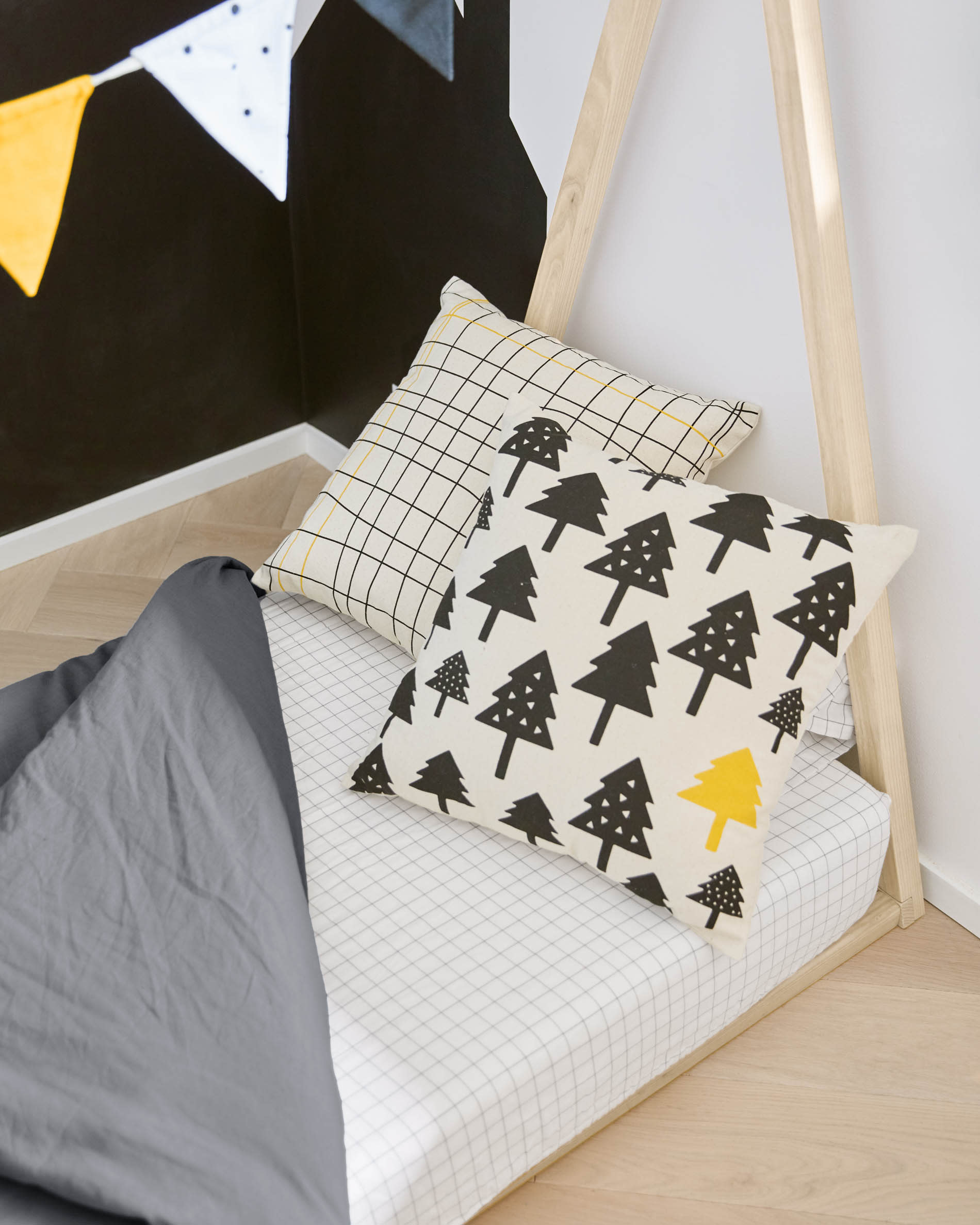 Die Valery Adaptive Foam Matratze 90 x 190 cm von Kave Home bietet optimalen Schlafkomfort, einfache Reinigung und höchste Sicherheit für dein Kind.