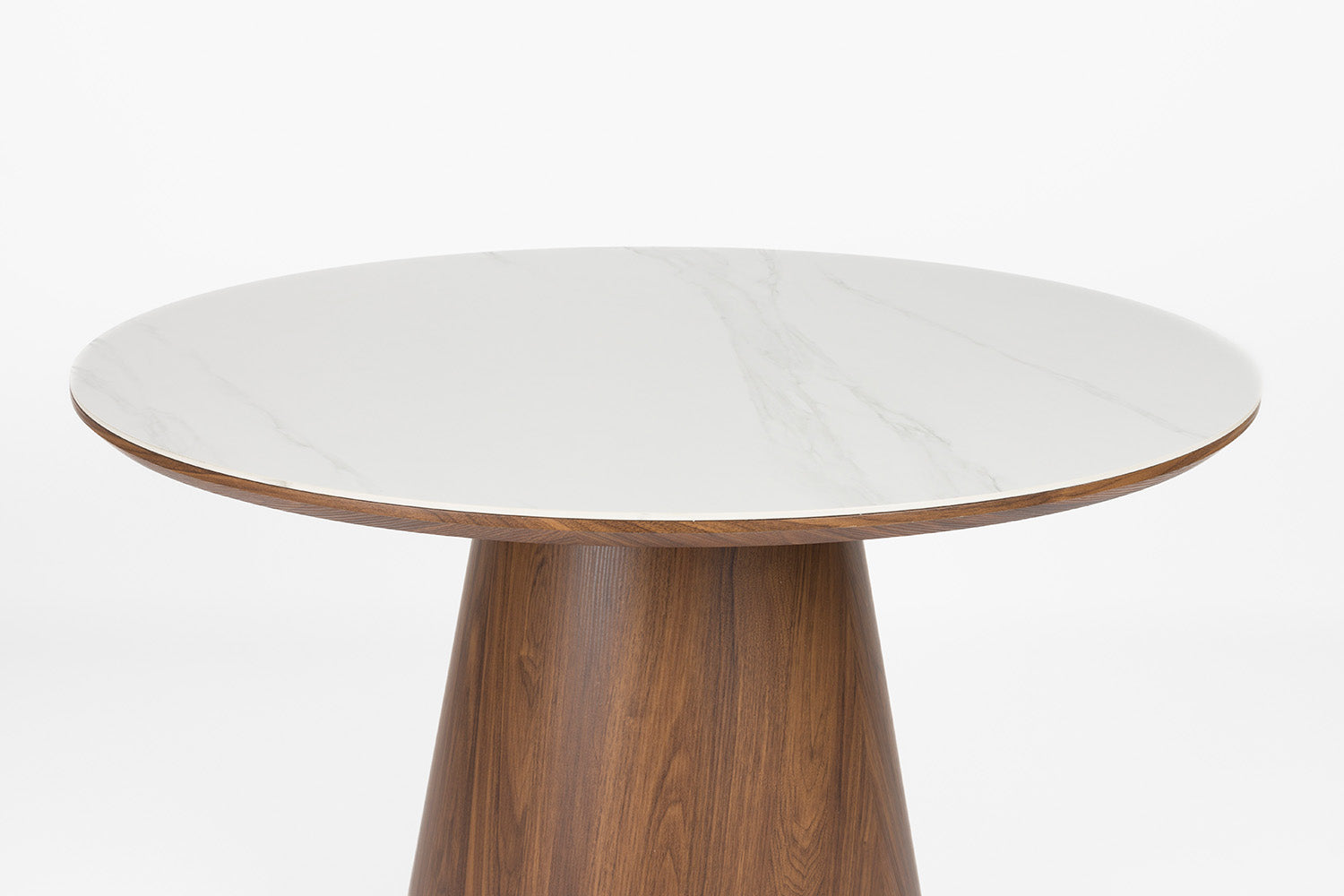 Almira dining table round