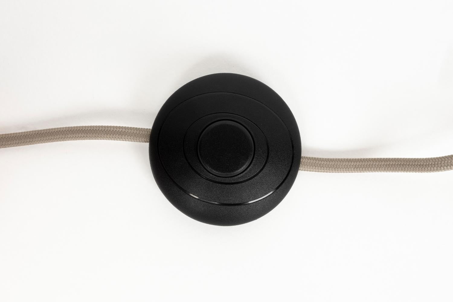 Stehleuchte Wubbo Beige in beige präsentiert im Onlineshop von KAQTU Design AG. Stehleuchte ist von White Label Living