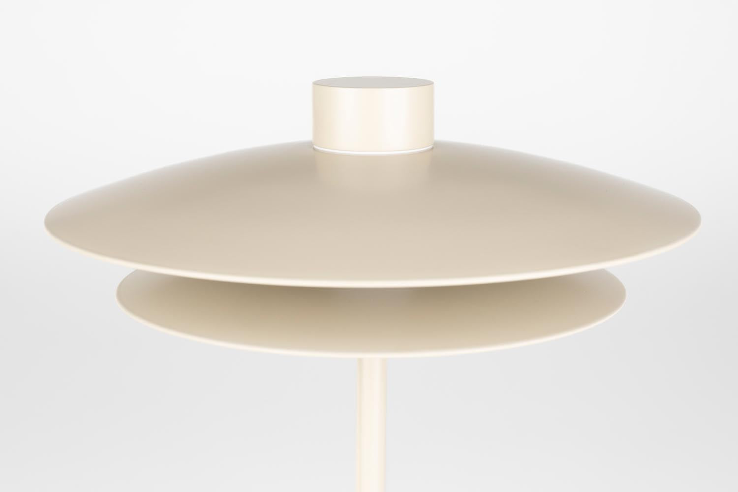 Tischleuchte Wubbo Beige in beige präsentiert im Onlineshop von KAQTU Design AG. Tischleuchte ist von White Label Living