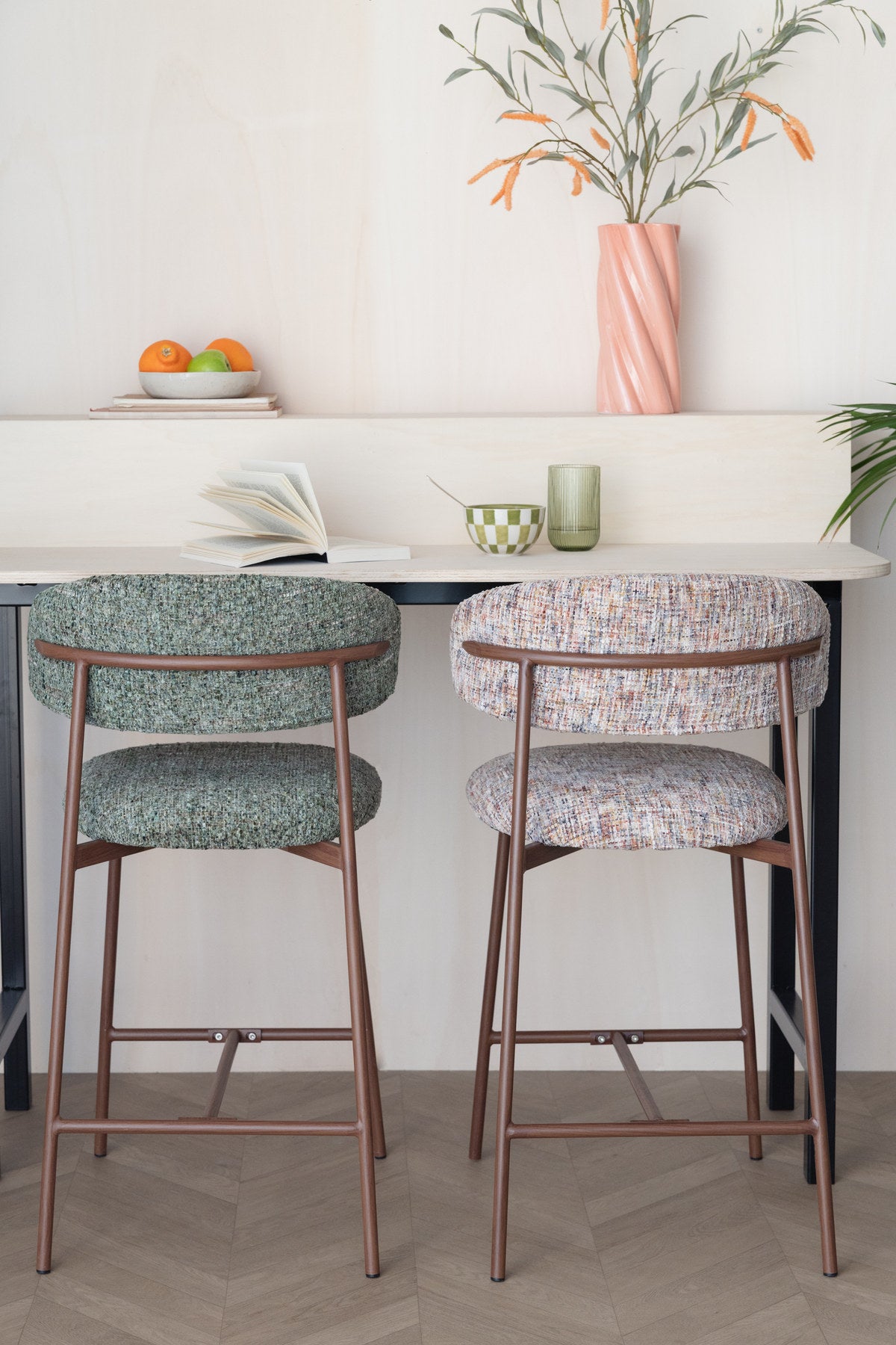 Barhocker Claes in beige präsentiert im Onlineshop von KAQTU Design AG. Barhocker ist von White Label Living