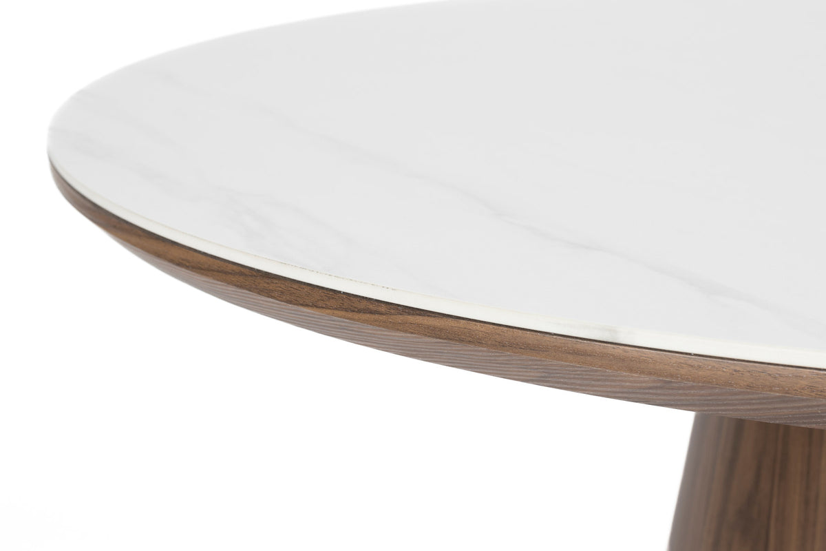 Almira Esstisch Oval in Braun präsentiert im Onlineshop von KAQTU Design AG. Esstisch ist von White Label Living