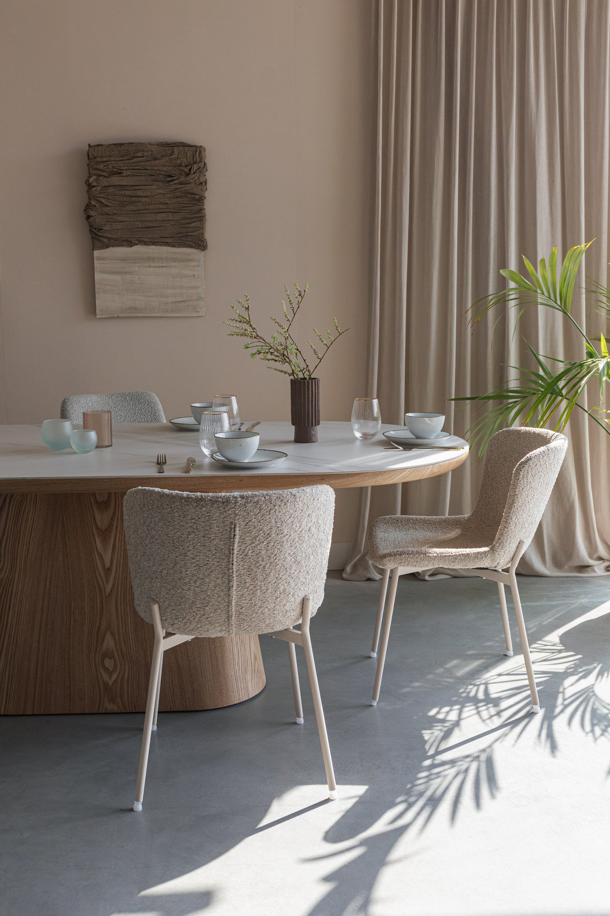 Almira Esstisch Oval in Natur präsentiert im Onlineshop von KAQTU Design AG. Esstisch ist von White Label Living