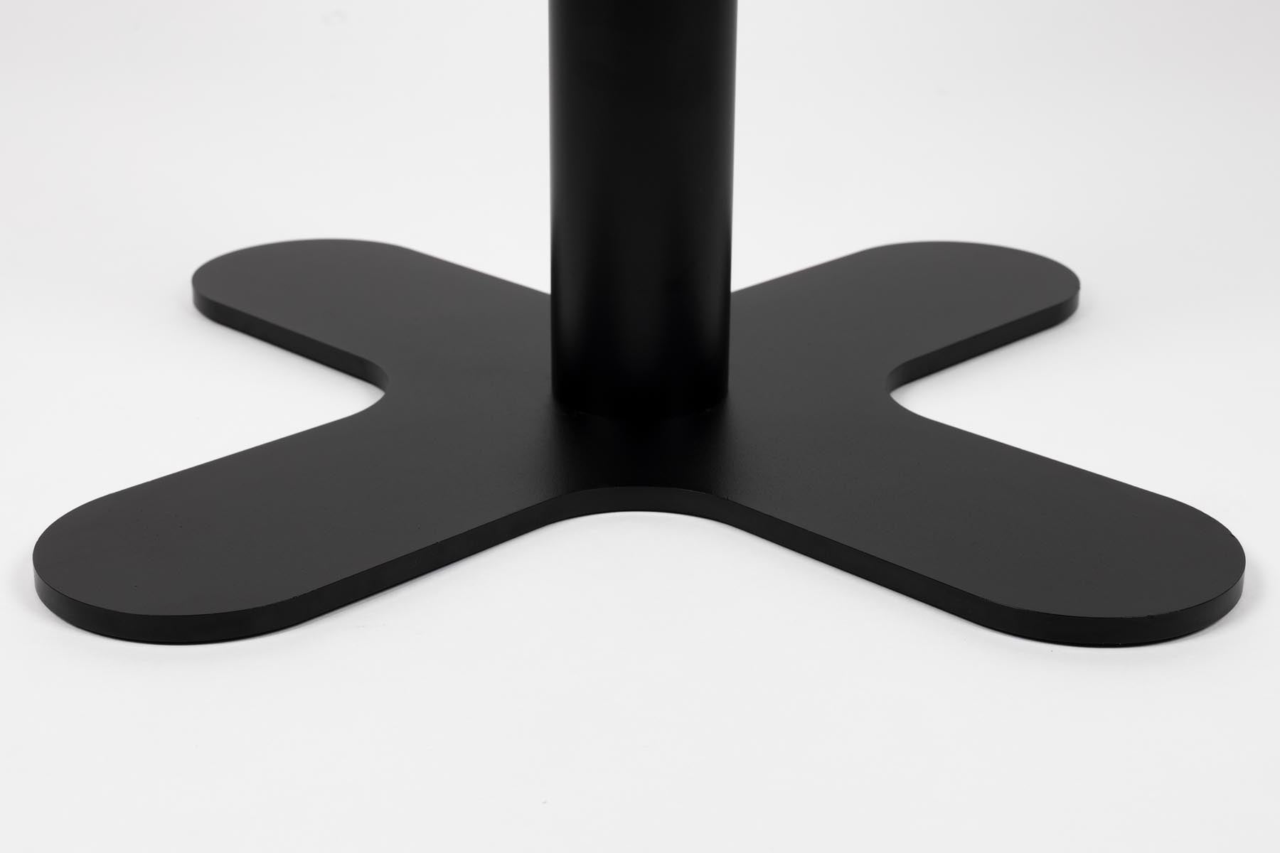 Bistro Tisch Sanjay Outdoor in schwarz präsentiert im Onlineshop von KAQTU Design AG. Hochtisch ist von White Label Living