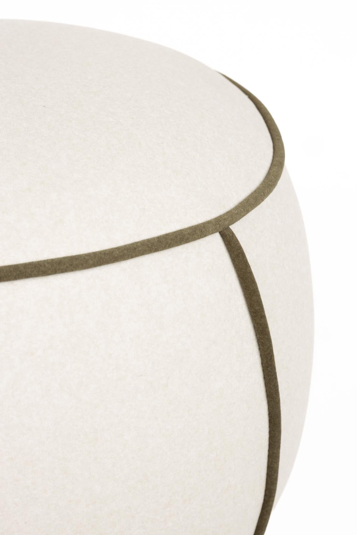 Hocker Marina in Weiss präsentiert im Onlineshop von KAQTU Design AG. Hocker ist von White Label Living