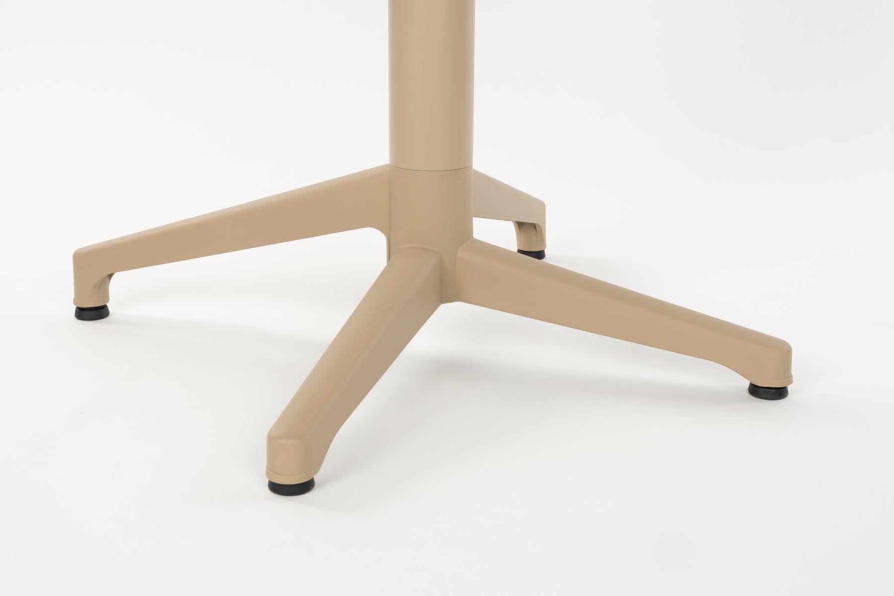 Bistro Tisch George in Beige präsentiert im Onlineshop von KAQTU Design AG. Gartentisch ist von White Label Living