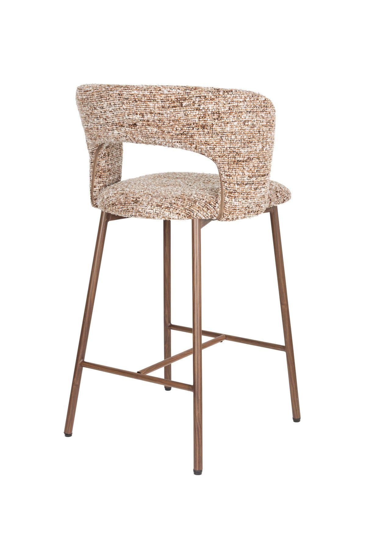 Barhocker Chelsea von White Label Living mit gepolstertem Sitz in Beige, Gestell aus Birkenholz mit bogenförmiger Rückenlehne.
