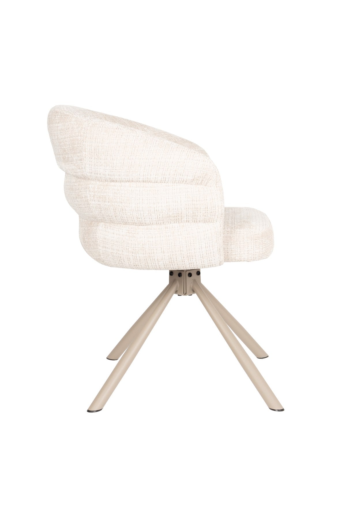 Armlehnstuhl Marjolein von White Label Living mit gepolsterter, halbkreisförmiger Sitzschale aus Polyester und Metallgestell in Beige.