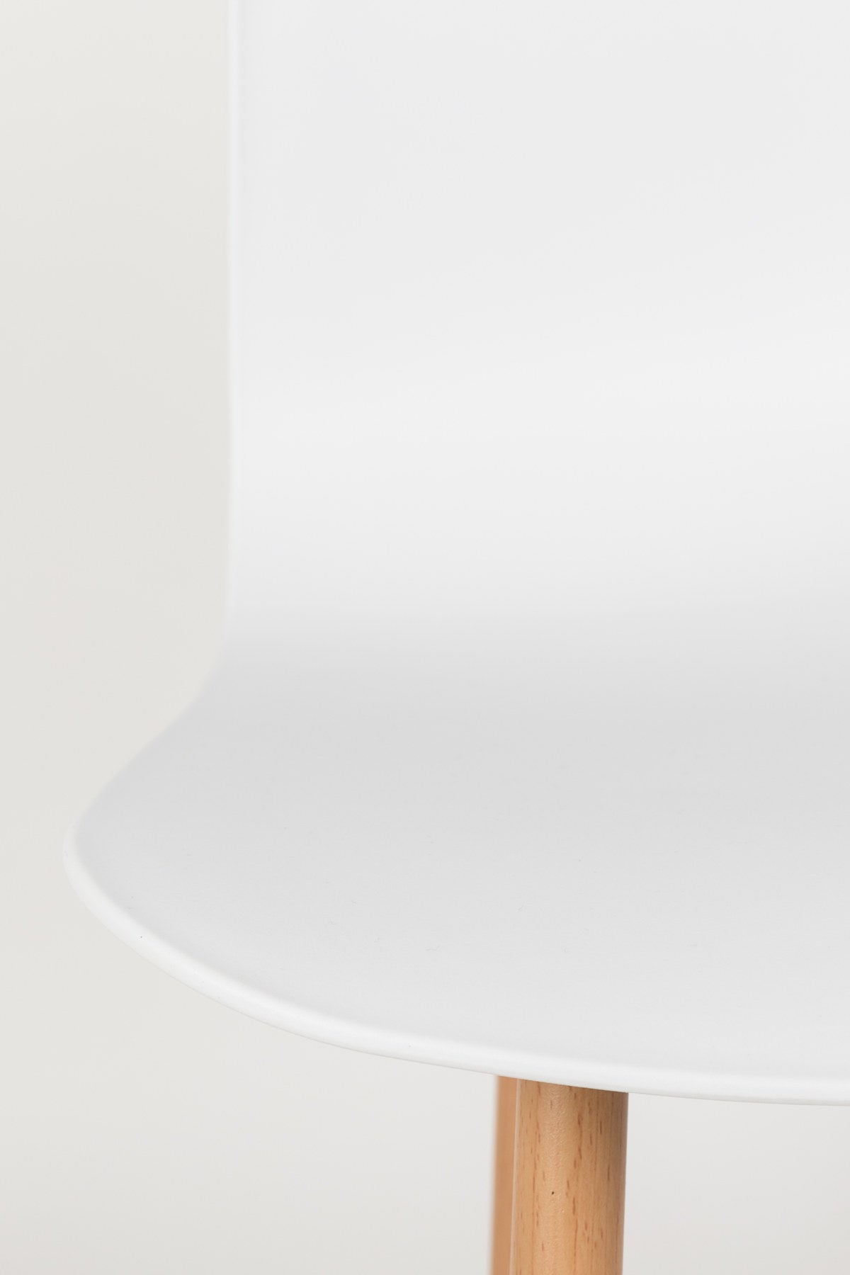 Stuhl LEON in Weiss präsentiert im Onlineshop von KAQTU Design AG. Stuhl ist von White Label Living