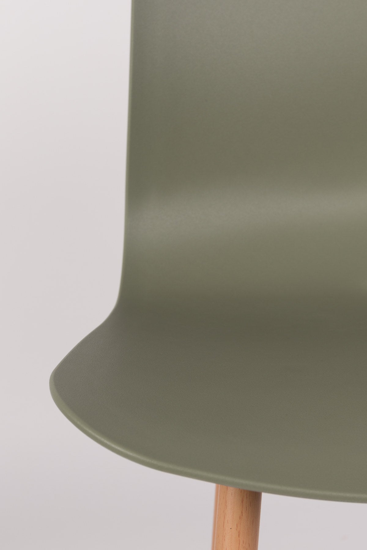 Stuhl LEON in Grün präsentiert im Onlineshop von KAQTU Design AG. Stuhl ist von White Label Living