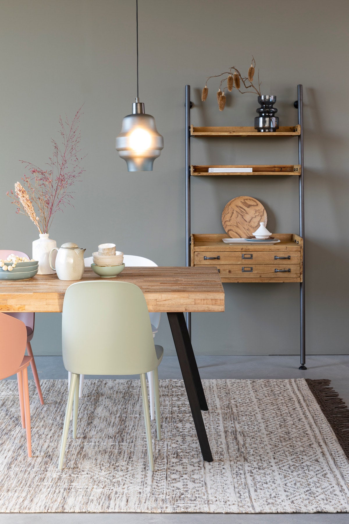 Stuhl PIP in Minze präsentiert im Onlineshop von KAQTU Design AG. Stuhl ist von White Label Living