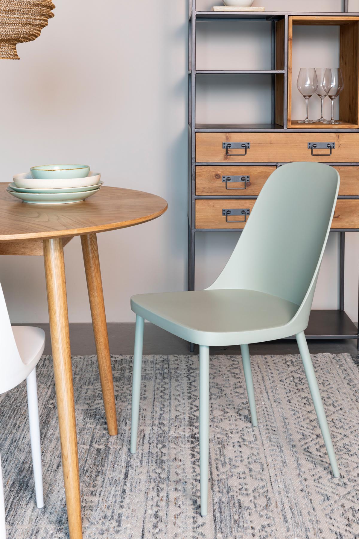 Stuhl PIP in Minze präsentiert im Onlineshop von KAQTU Design AG. Stuhl ist von White Label Living