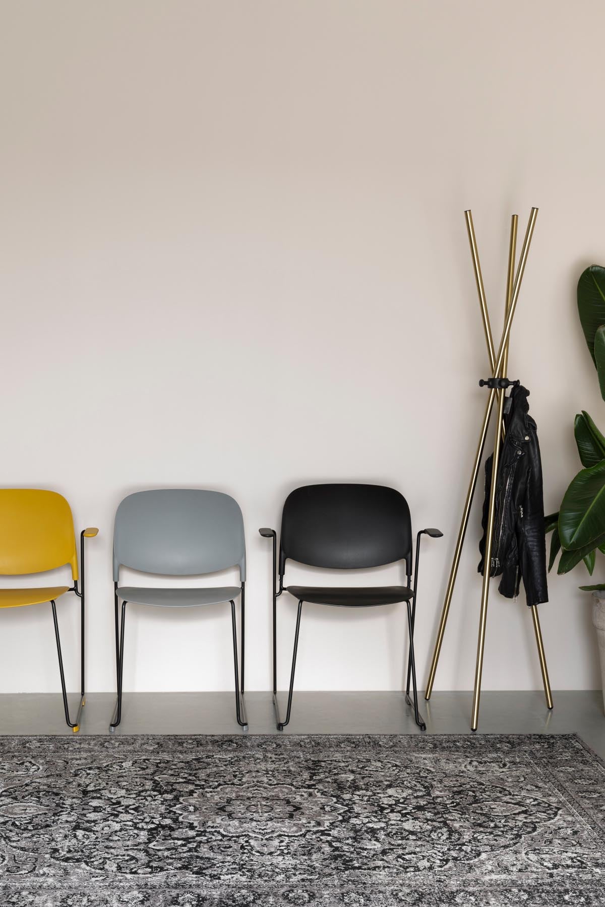 Stuhl STACKS in Grau präsentiert im Onlineshop von KAQTU Design AG. Stuhl ist von White Label Living