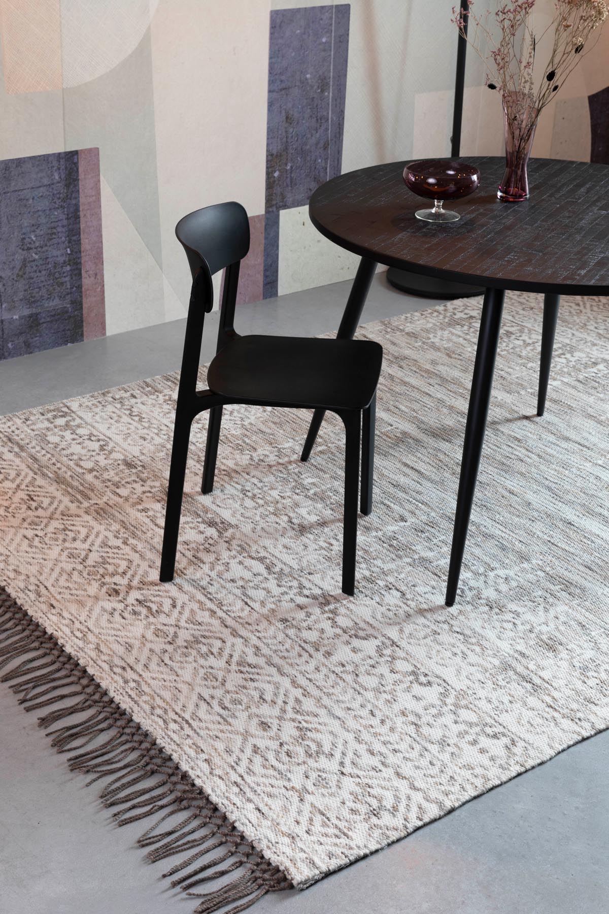 Stuhl Clive in Schwarz präsentiert im Onlineshop von KAQTU Design AG. Stuhl ist von White Label Living