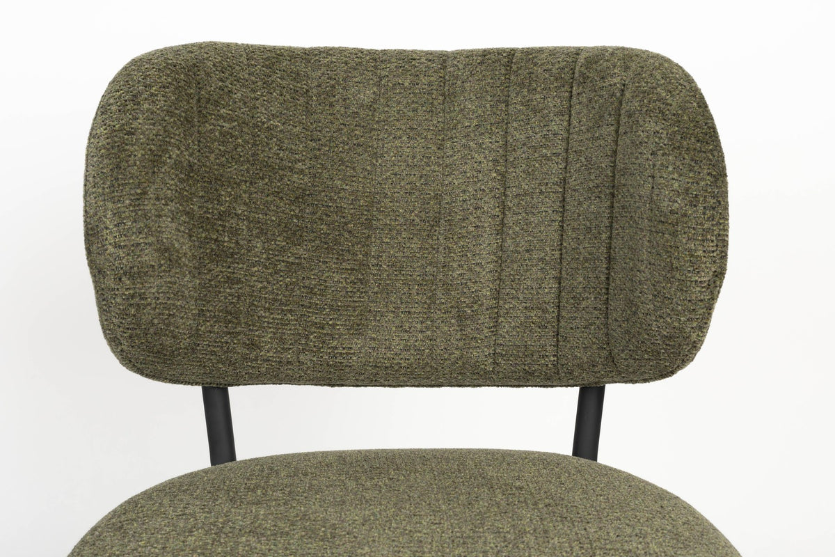 Stuhl Sanne mit gepolstertem Sitz aus Polyester-Gewebe, Schale aus Birkensperrholz und schwarzem Stahlrahmen, Rückenlehne mit Ziersteppmuster.