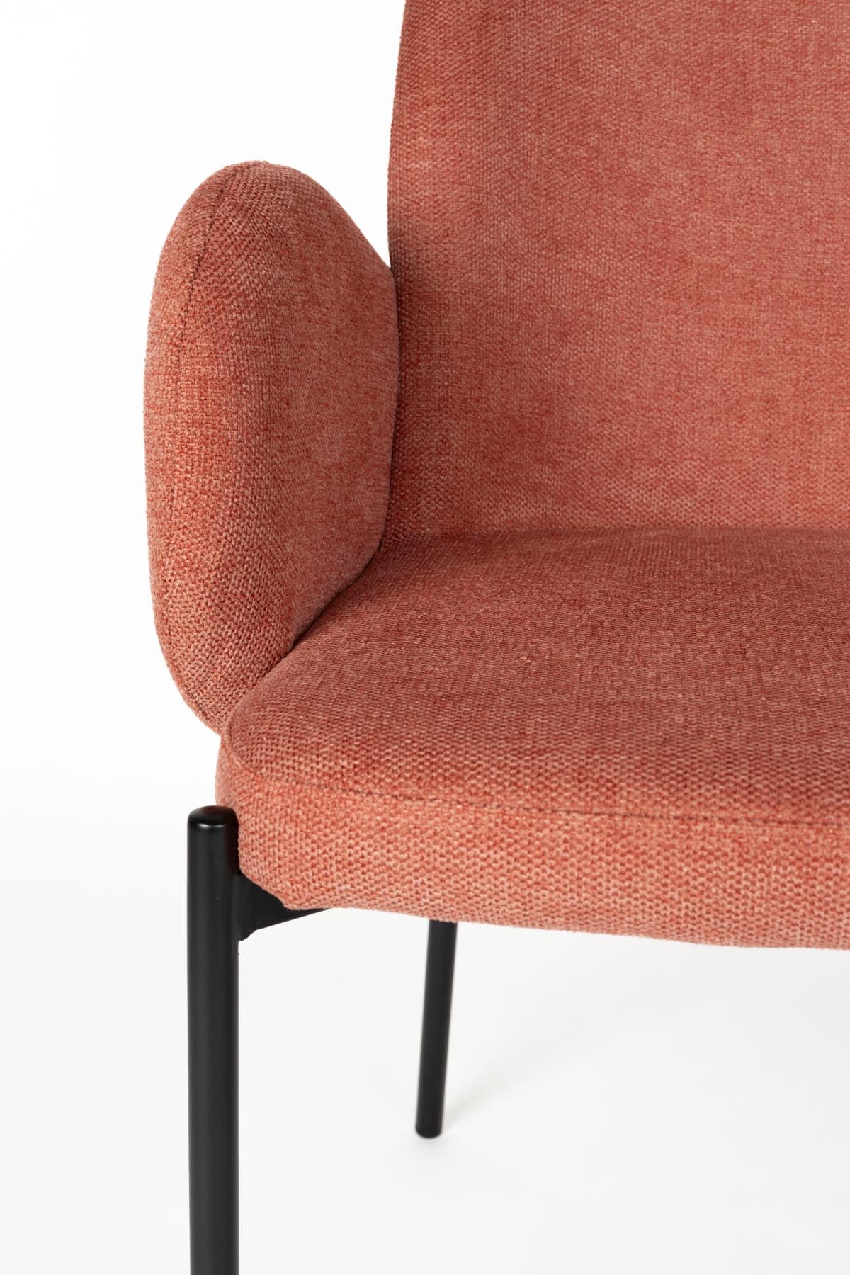 Tjarda Stuhl Altrosa in Rosa präsentiert im Onlineshop von KAQTU Design AG. Stuhl mit Armlehne ist von White Label Living