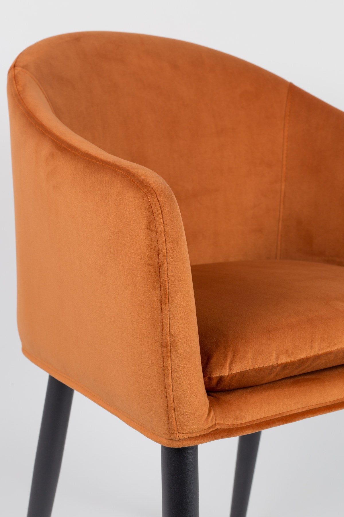 Armlehnstuhl CATELYN in orange präsentiert im Onlineshop von KAQTU Design AG. Stuhl mit Armlehne ist von White Label Living