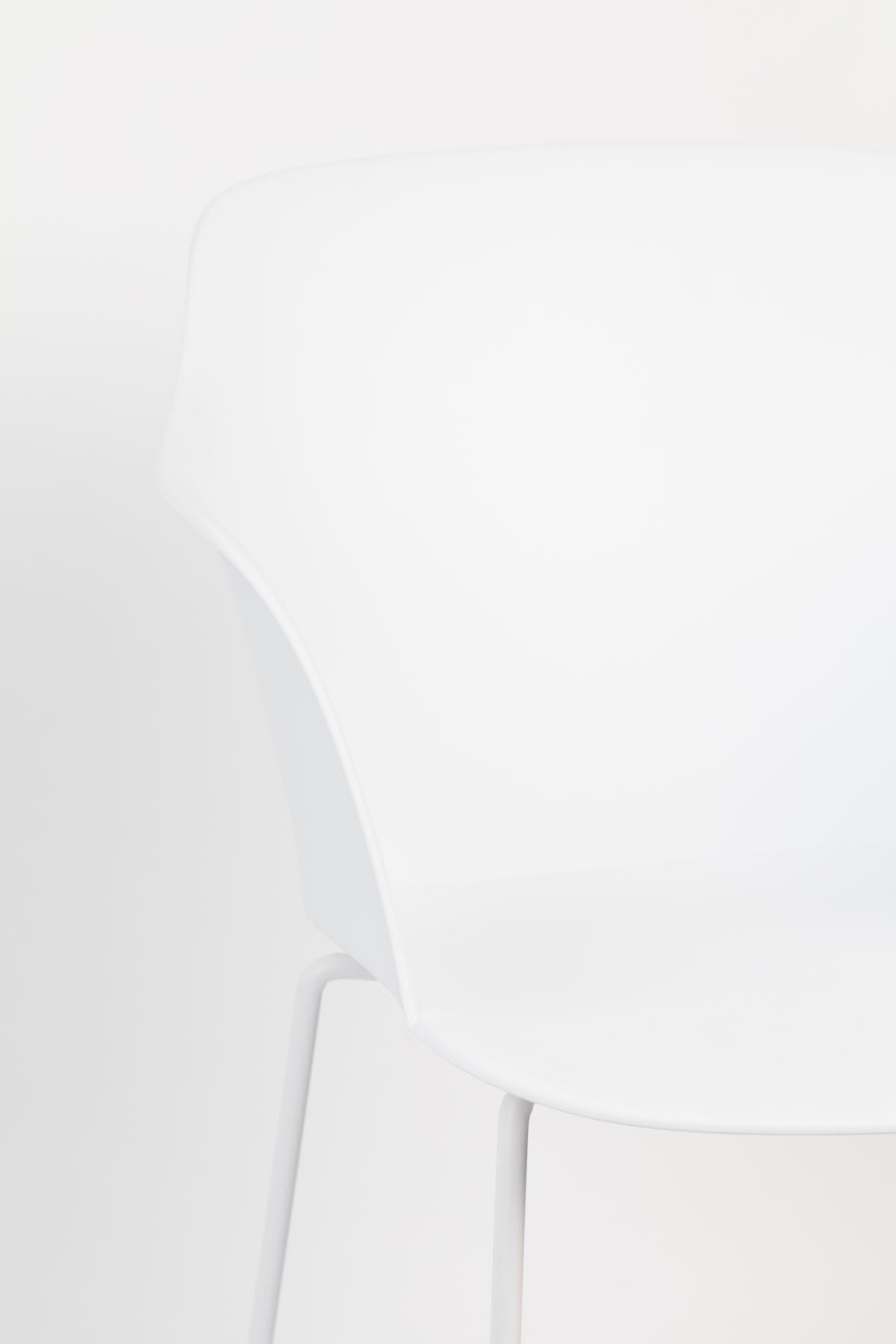 Armlehnstuhl TANGO in Weiss präsentiert im Onlineshop von KAQTU Design AG. Stuhl mit Armlehne ist von White Label Living