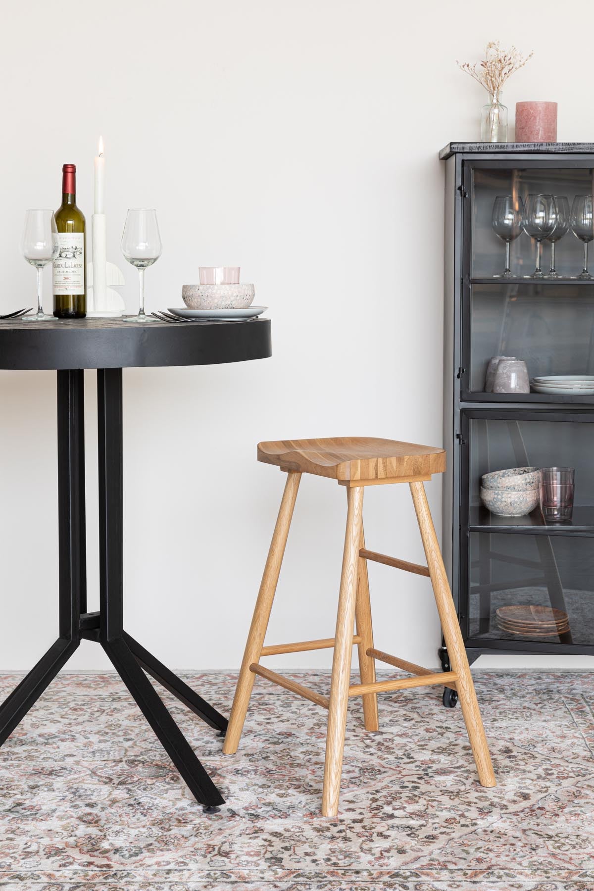 Barstuhl VANDER in Natur präsentiert im Onlineshop von KAQTU Design AG. Barhocker ist von White Label Living