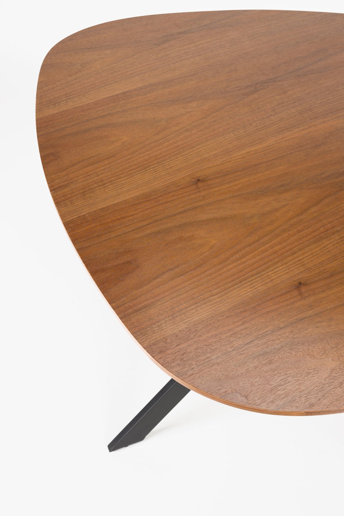 Tisch Chase Organic Round in beige präsentiert im Onlineshop von KAQTU Design AG. Esstisch ist von White Label Living