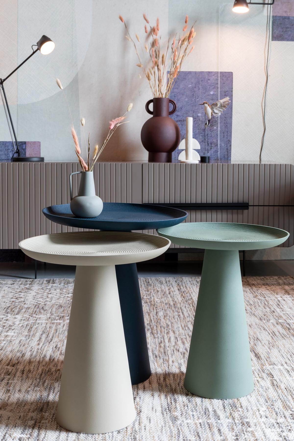 Beistelltisch Ringar in Blau präsentiert im Onlineshop von KAQTU Design AG. Beistelltisch ist von White Label Living