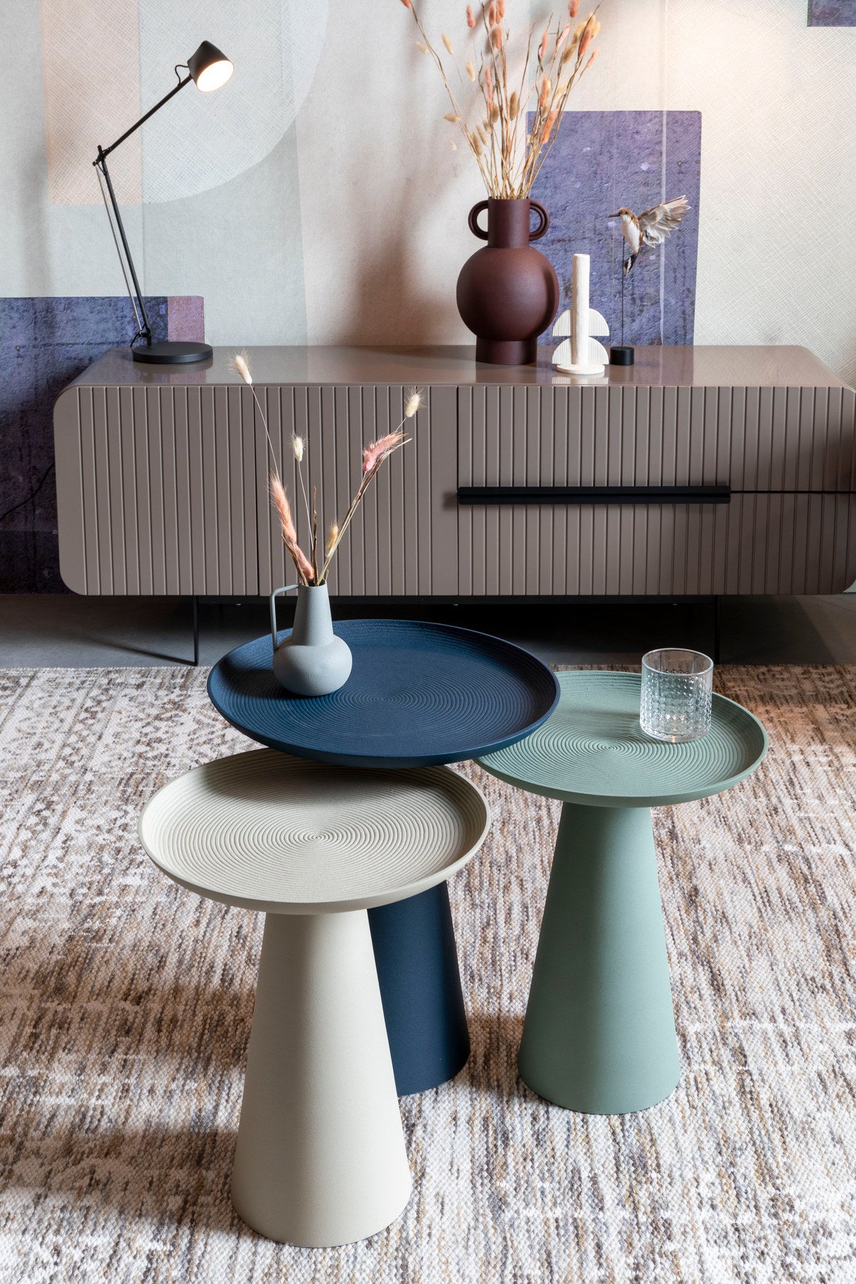 Beistelltisch Ringar in Elfenbein präsentiert im Onlineshop von KAQTU Design AG. Beistelltisch ist von White Label Living