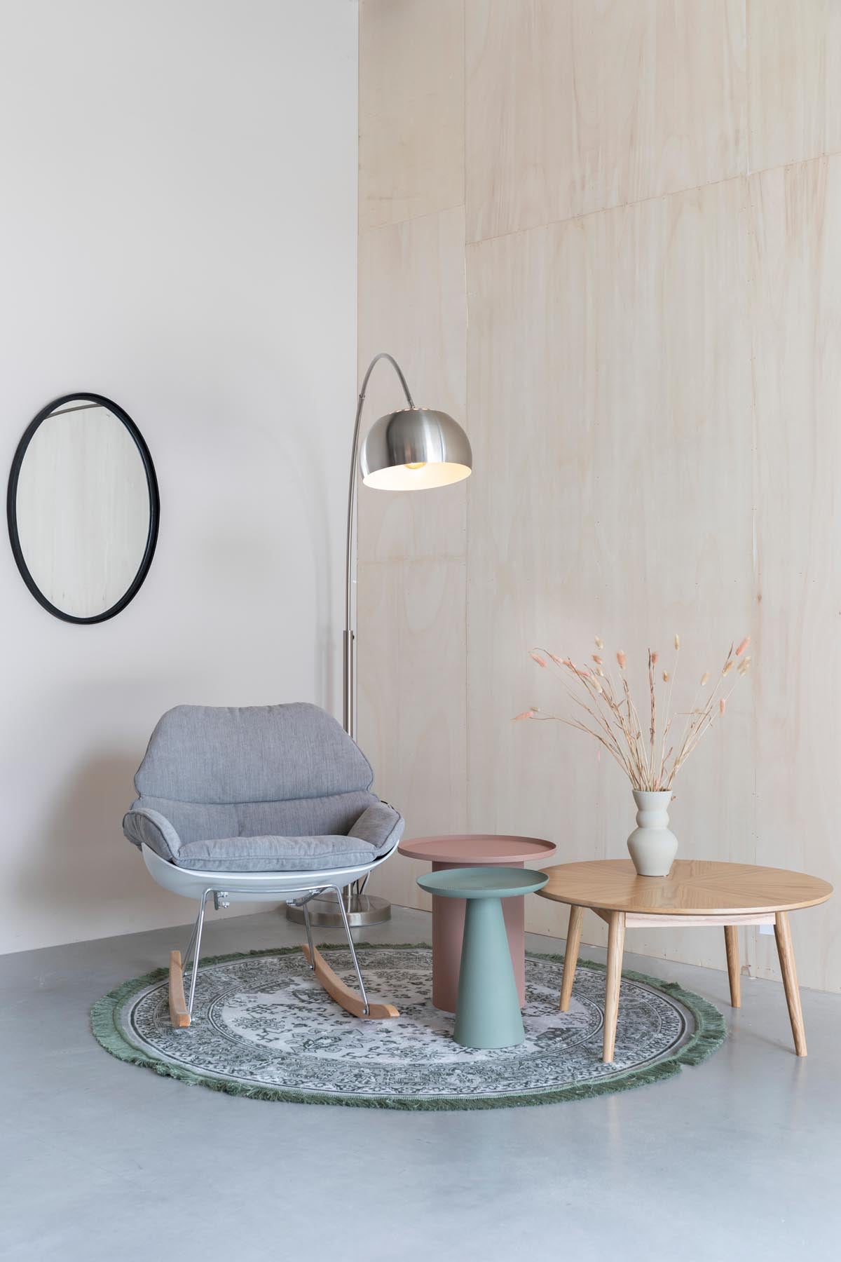 Beistelltisch Ringar in Grün präsentiert im Onlineshop von KAQTU Design AG. Beistelltisch ist von White Label Living