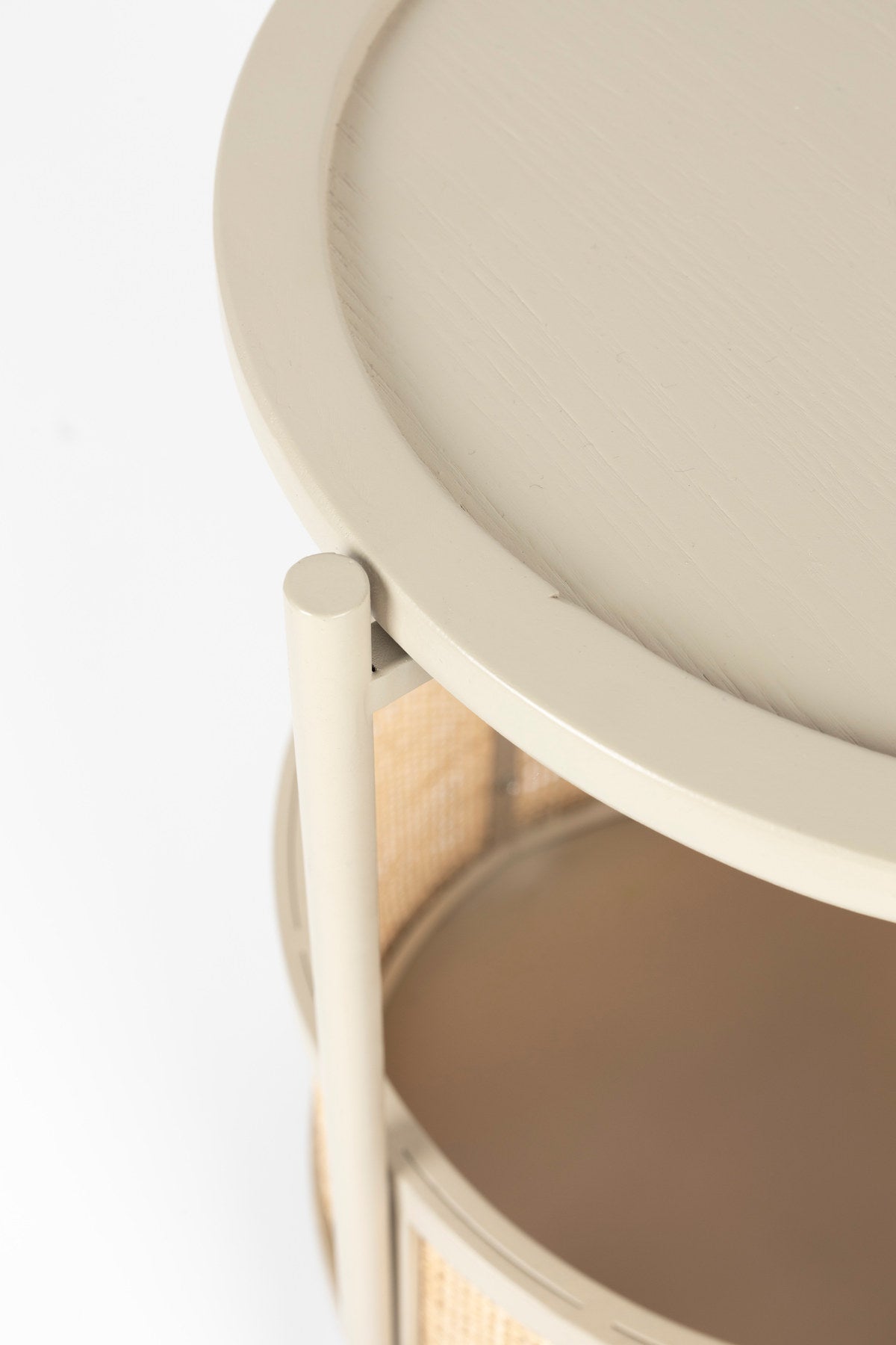 Beistelltisch MAKOTO in Sand präsentiert im Onlineshop von KAQTU Design AG. Couchtisch ist von White Label Living