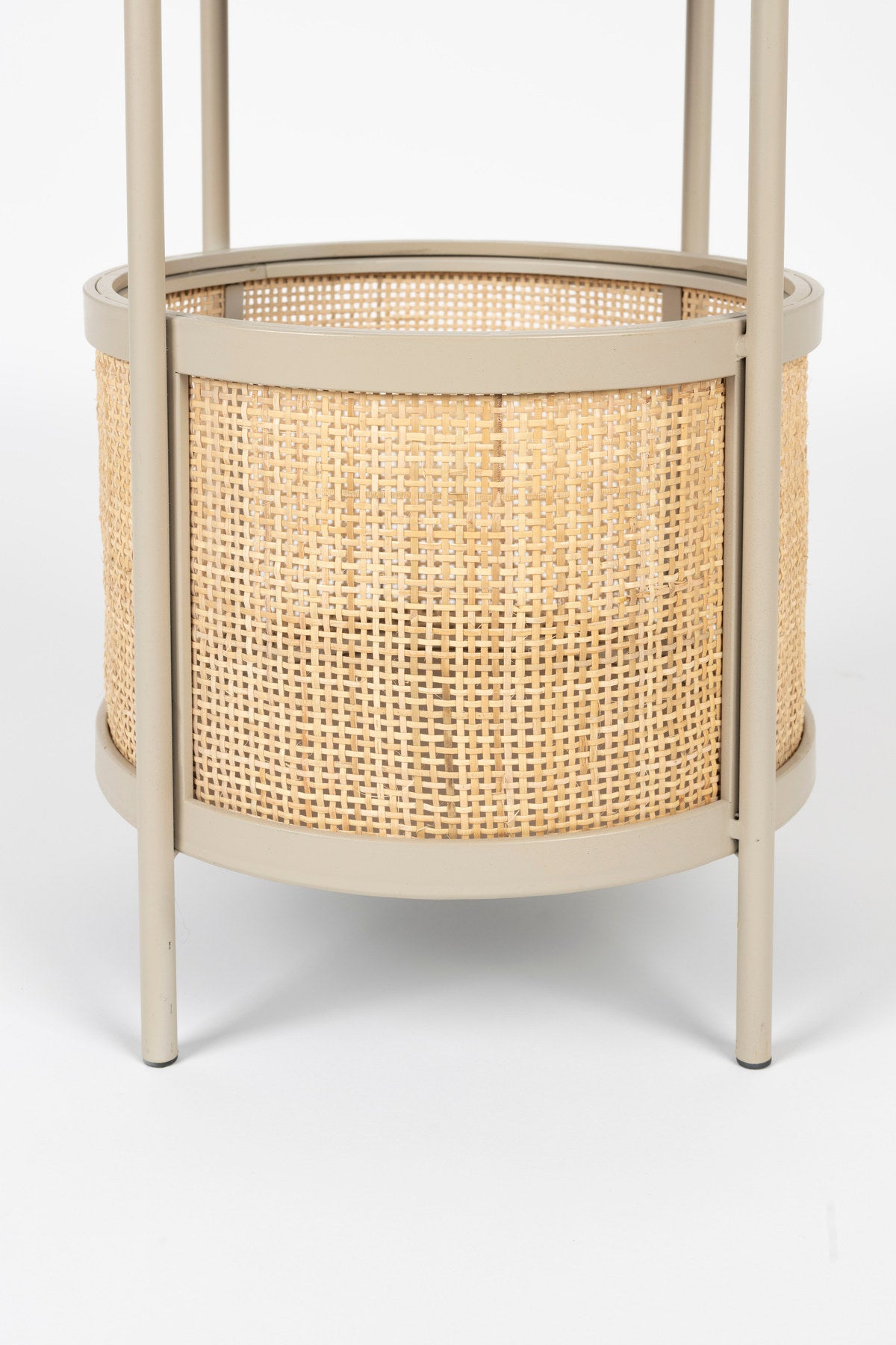 Beistelltisch MAKOTO in Sand präsentiert im Onlineshop von KAQTU Design AG. Couchtisch ist von White Label Living