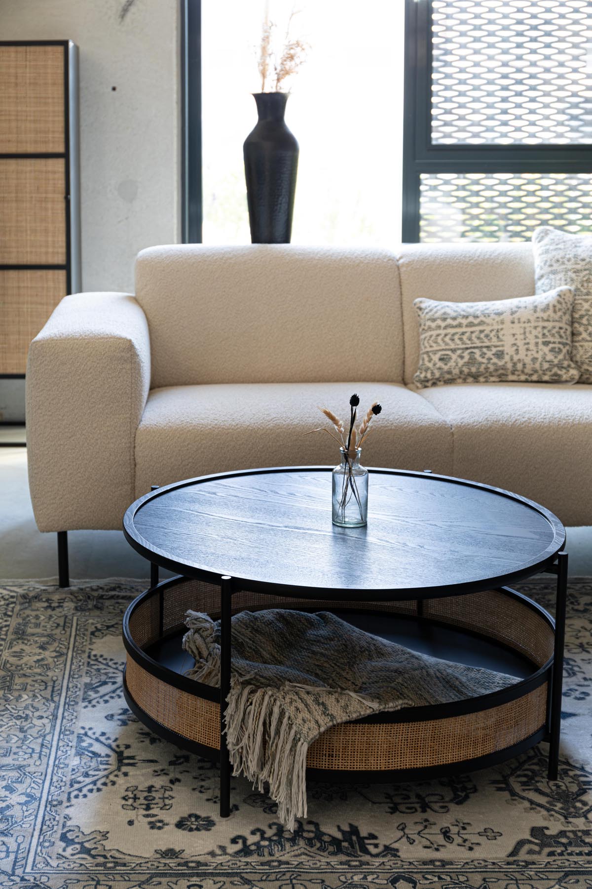 Beistelltisch MAKOTO in Schwarz präsentiert im Onlineshop von KAQTU Design AG. Couchtisch ist von White Label Living