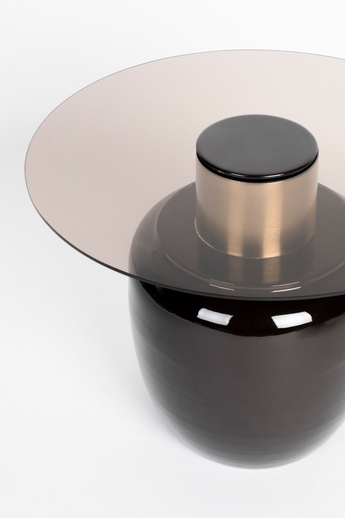 Mohra Beistelltisch L in beige präsentiert im Onlineshop von KAQTU Design AG. Couchtisch ist von White Label Living