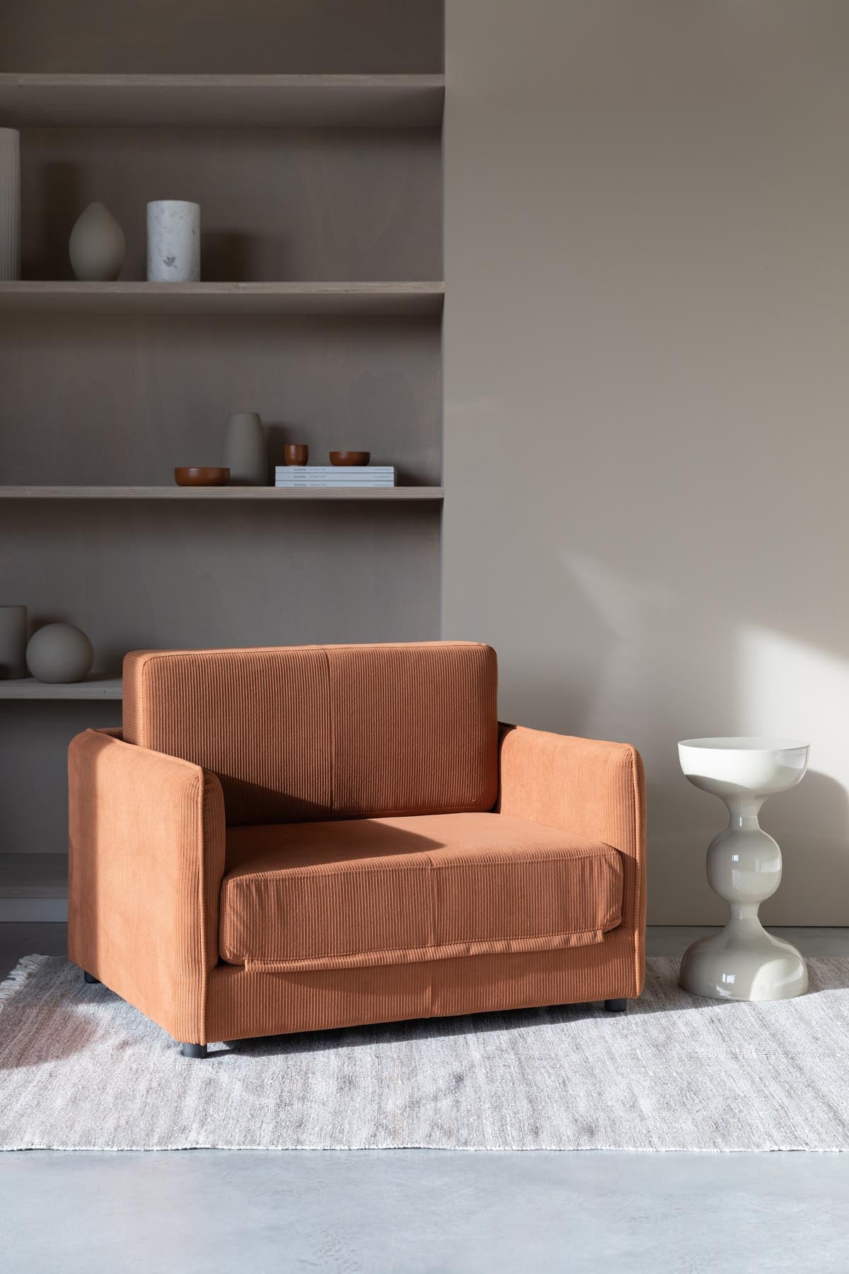 Lars Beistelltisch Elfenbein in Weiss präsentiert im Onlineshop von KAQTU Design AG. Beistelltisch ist von White Label Living