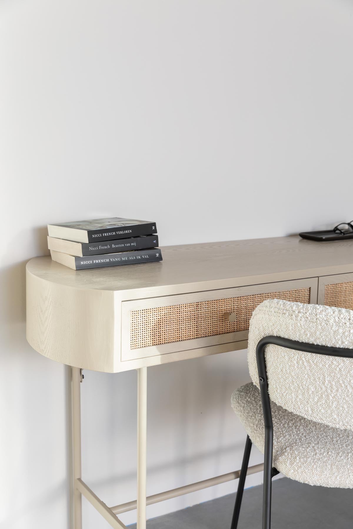 Konsolentisch AMAYA 2DR in beige präsentiert im Onlineshop von KAQTU Design AG. Konsolentisch ist von White Label Living