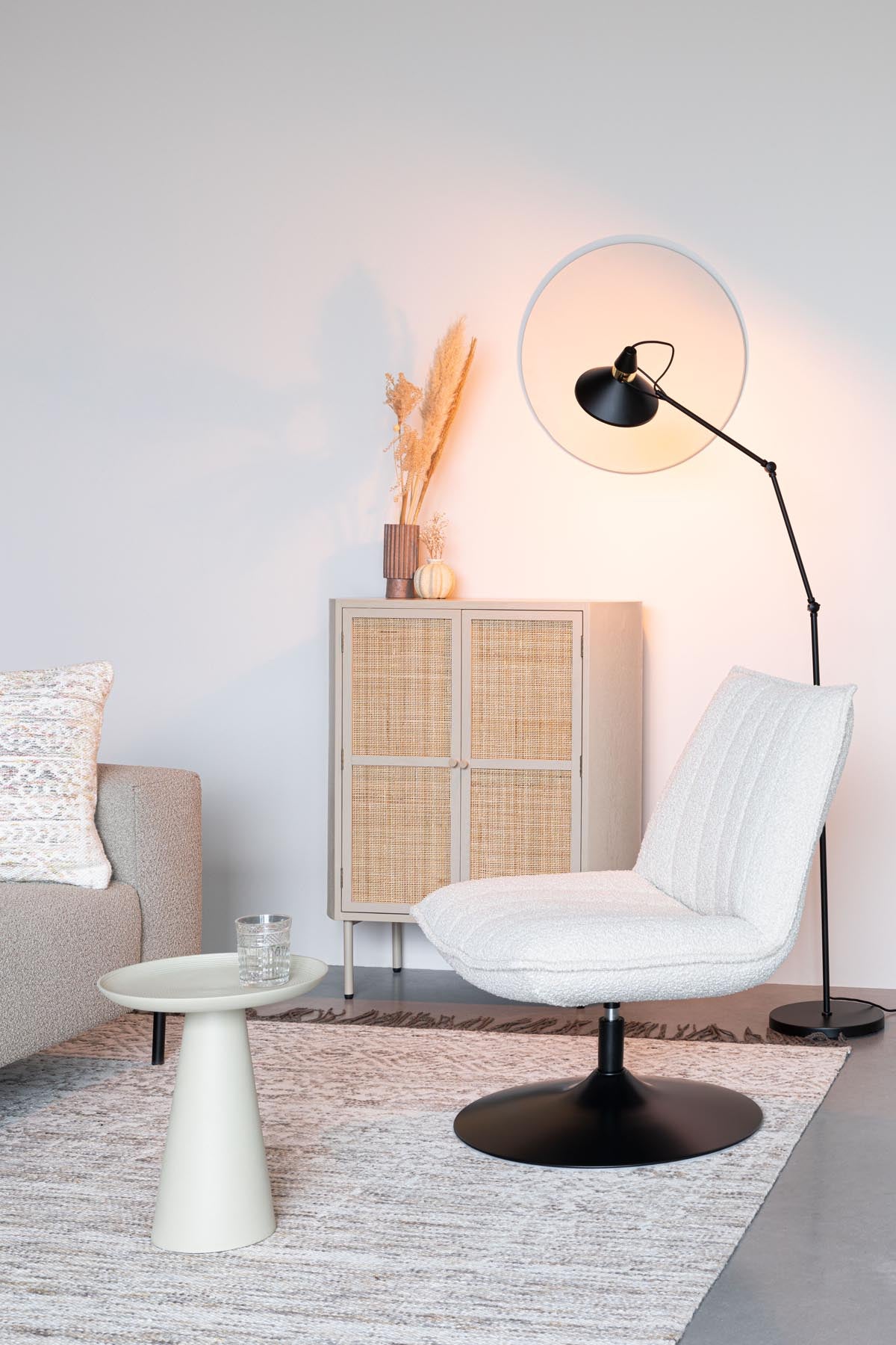 Loungesessel JAX in Weiss präsentiert im Onlineshop von KAQTU Design AG. Sessel ist von White Label Living