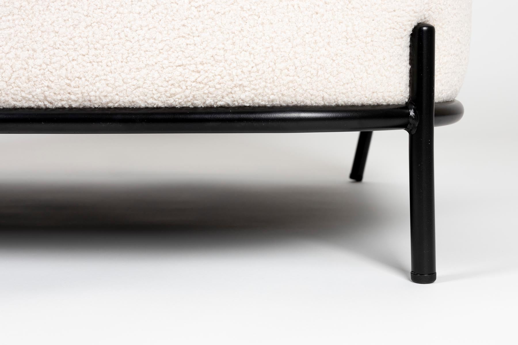 Sofa Polly in Elfenbein präsentiert im Onlineshop von KAQTU Design AG. 2er Sofa ist von White Label Living