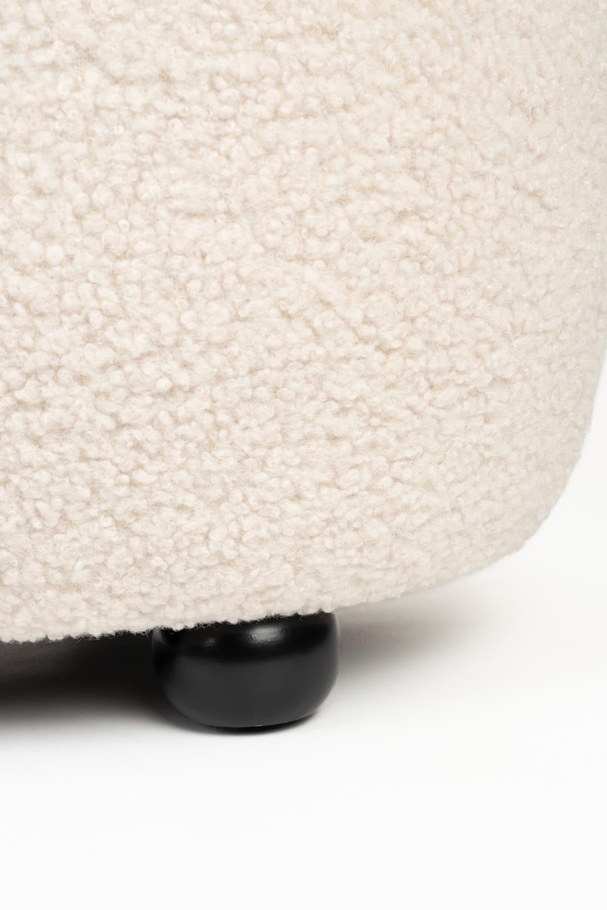 Sofa Noxx in White präsentiert im Onlineshop von KAQTU Design AG. 4er Sofa ist von White Label Living