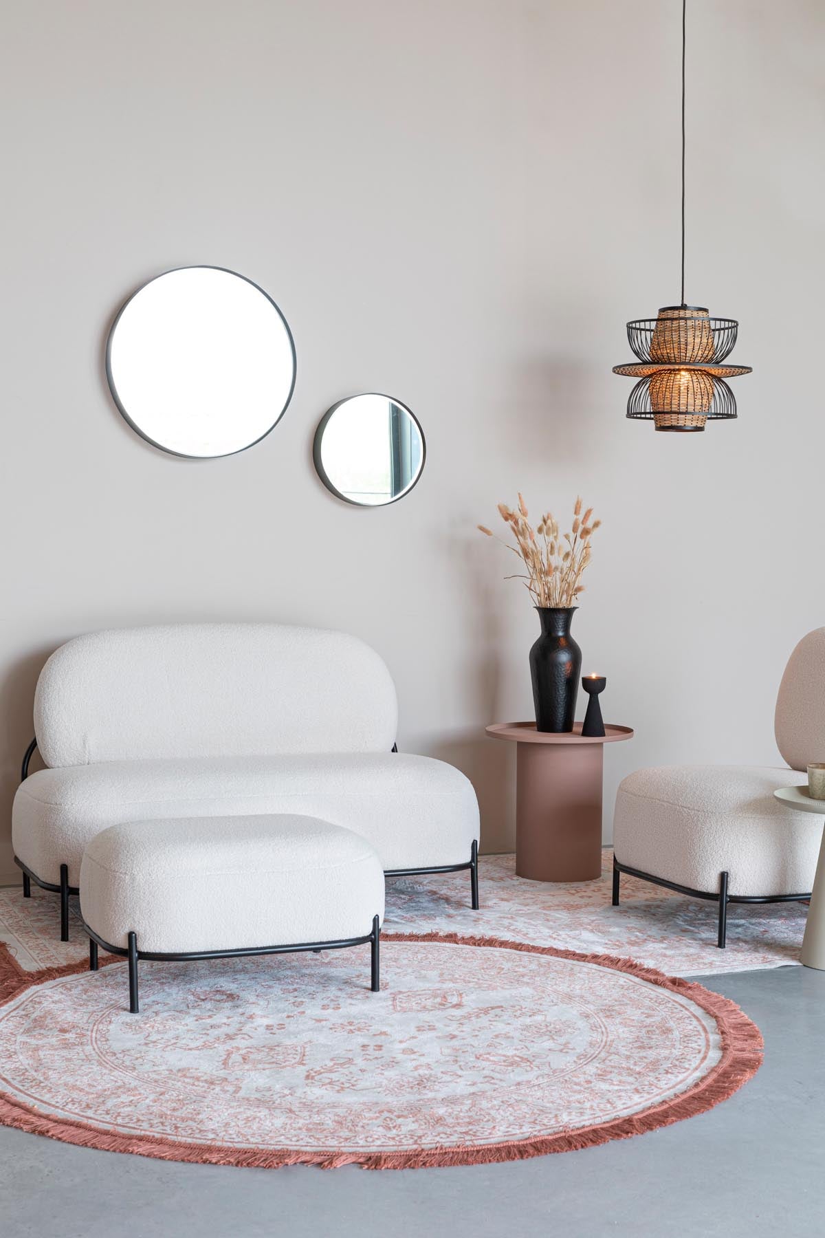 Hocker POLLY in Elfenbein präsentiert im Onlineshop von KAQTU Design AG. Hocker ist von White Label Living