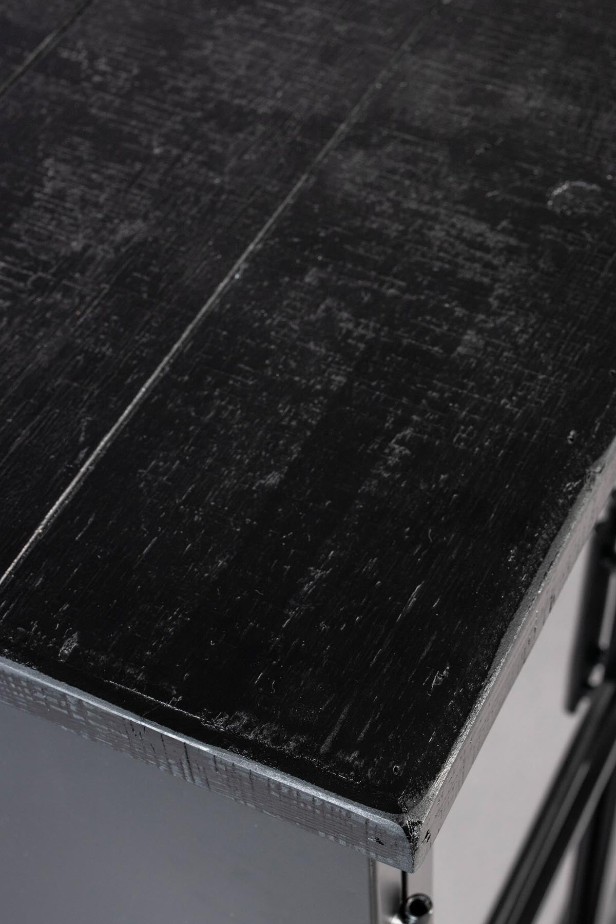 Cabinet FERRE in Schwarz präsentiert im Onlineshop von KAQTU Design AG. Vitrine ist von White Label Living