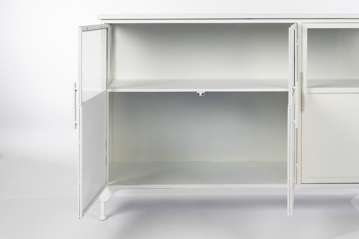 Sidbeoard MIYA LOW 3türig in Weiss präsentiert im Onlineshop von KAQTU Design AG. Sideboard ist von White Label Living