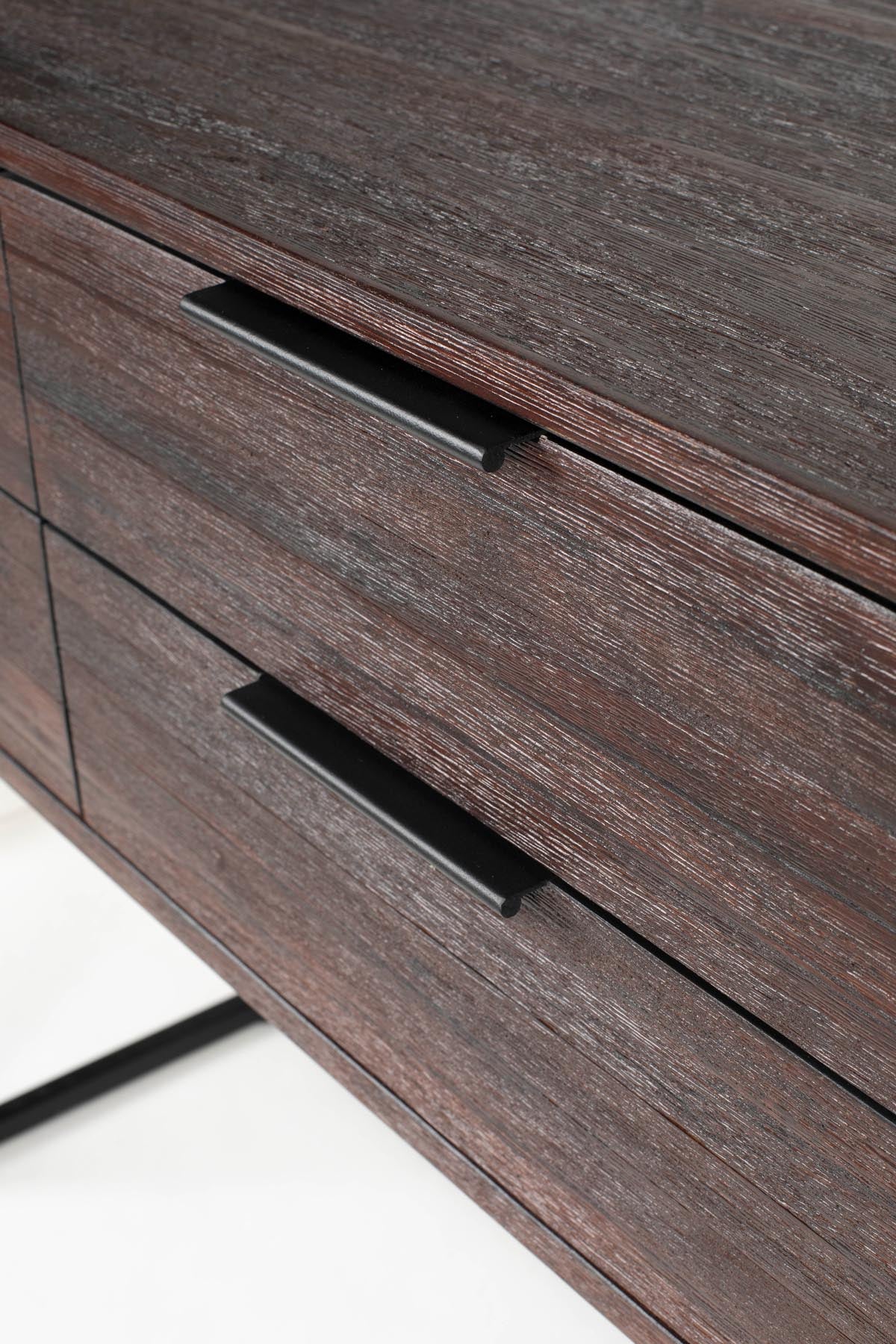 Webster Schrank L in Braun präsentiert im Onlineshop von KAQTU Design AG. Cabinet ist von White Label Living