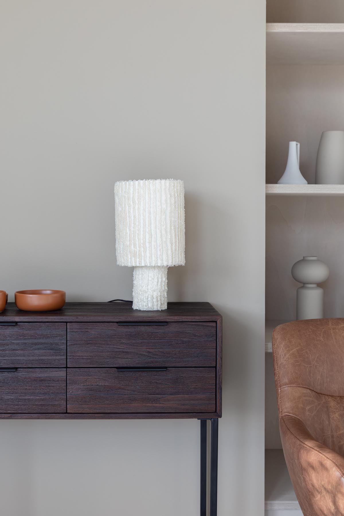 Webster Schrank S in Braun präsentiert im Onlineshop von KAQTU Design AG. Cabinet ist von White Label Living