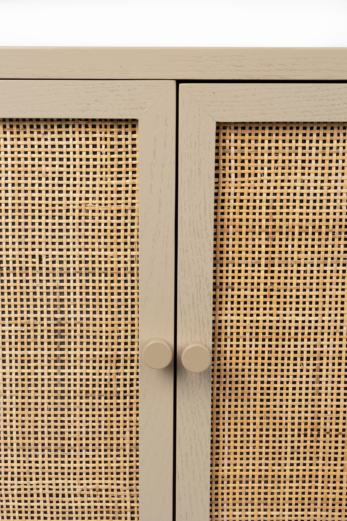 Sideboard Amaya in beige präsentiert im Onlineshop von KAQTU Design AG. Sideboard ist von White Label Living