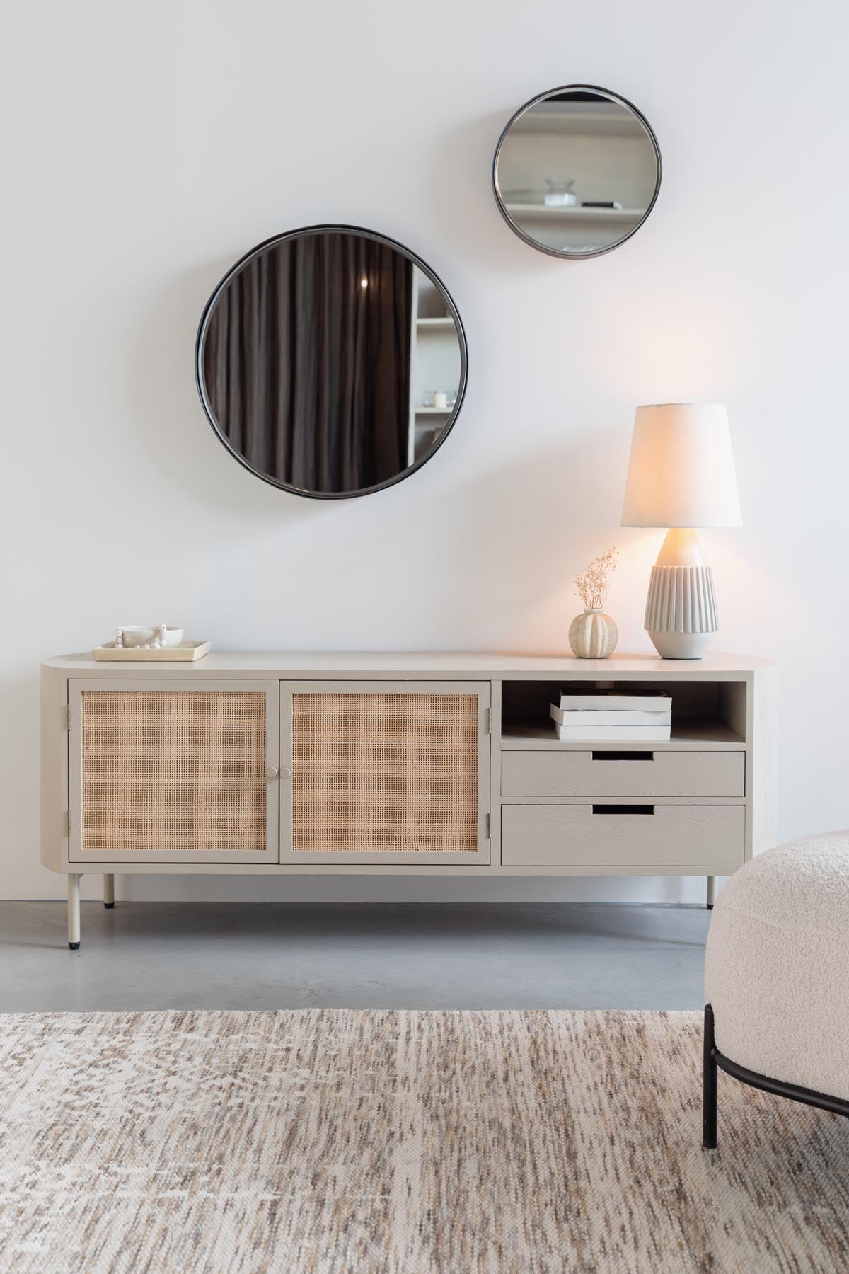 Sideboard Amaya in beige präsentiert im Onlineshop von KAQTU Design AG. Sideboard ist von White Label Living