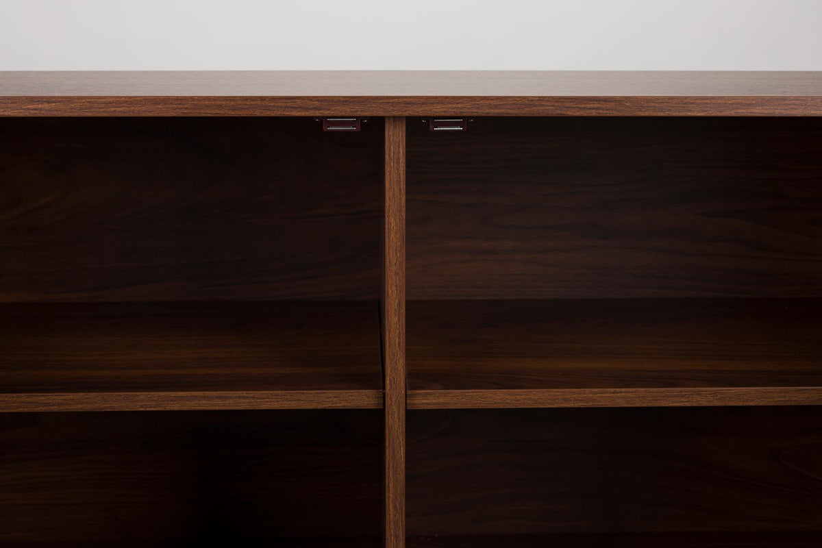 Sideboard Streifen Hoch in Braun präsentiert im Onlineshop von KAQTU Design AG. High-Sideboard ist von White Label Living