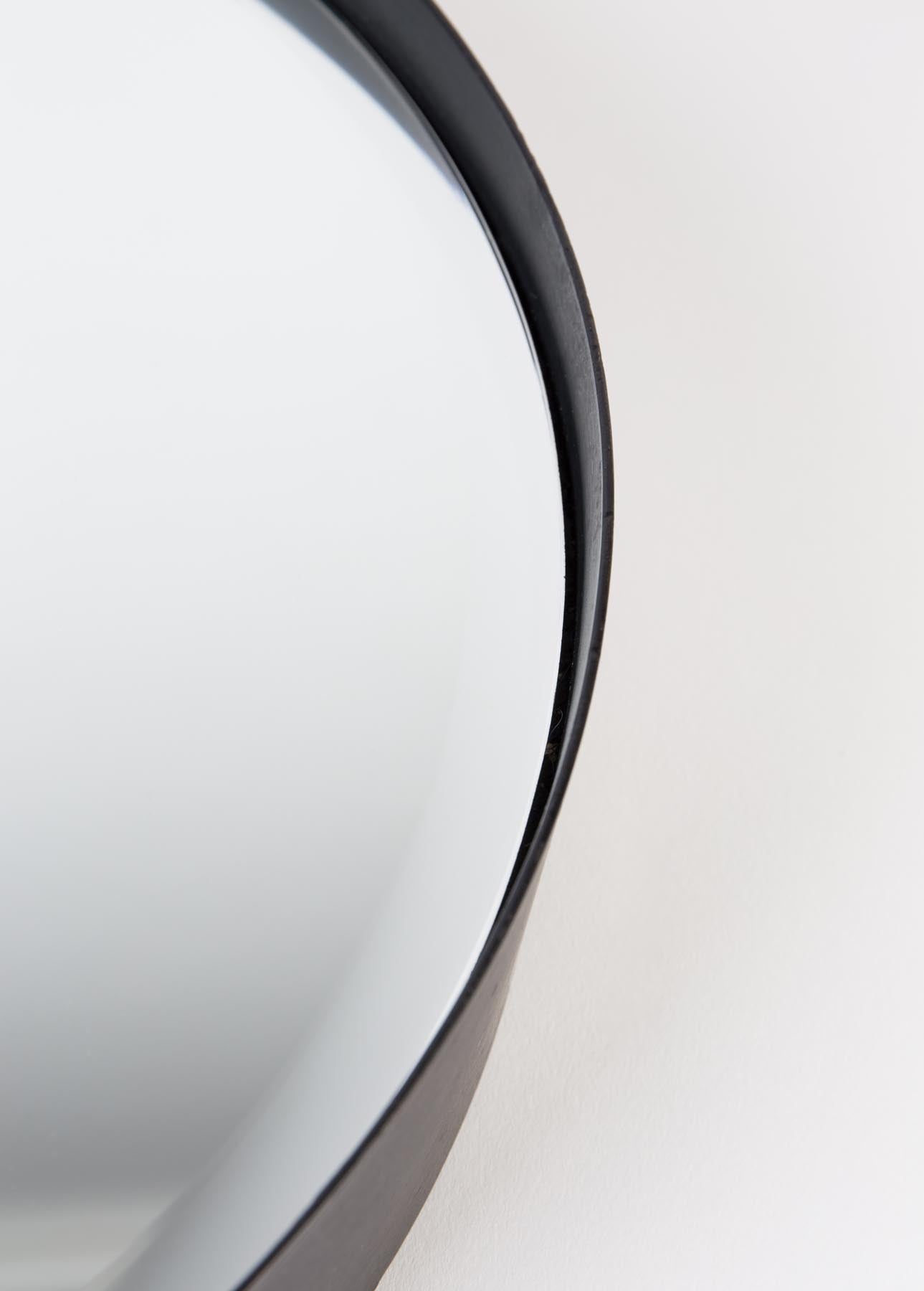Spiegel Raj in Schwarz präsentiert im Onlineshop von KAQTU Design AG. Spiegel ist von White Label Living