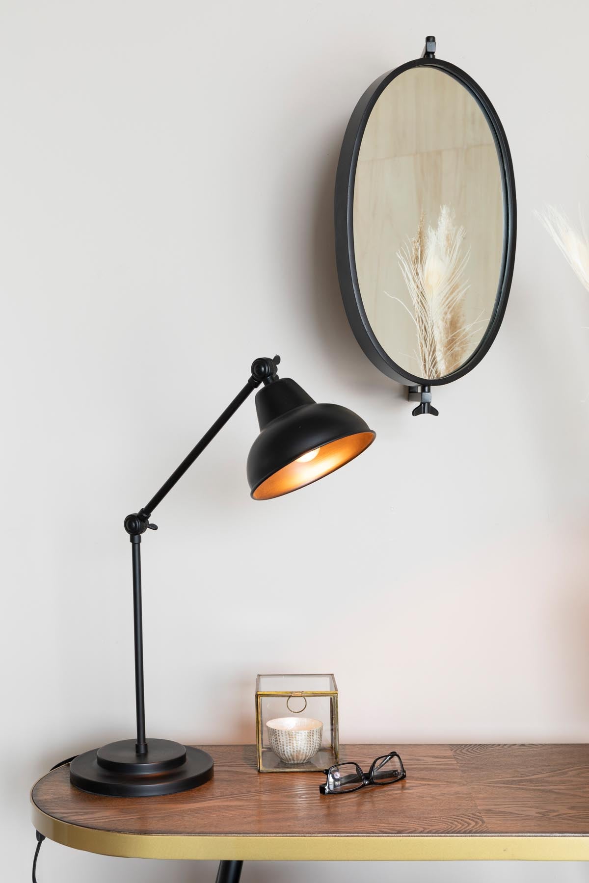Spiegel LARA in Schwarz präsentiert im Onlineshop von KAQTU Design AG. Wandspiegel ist von White Label Living