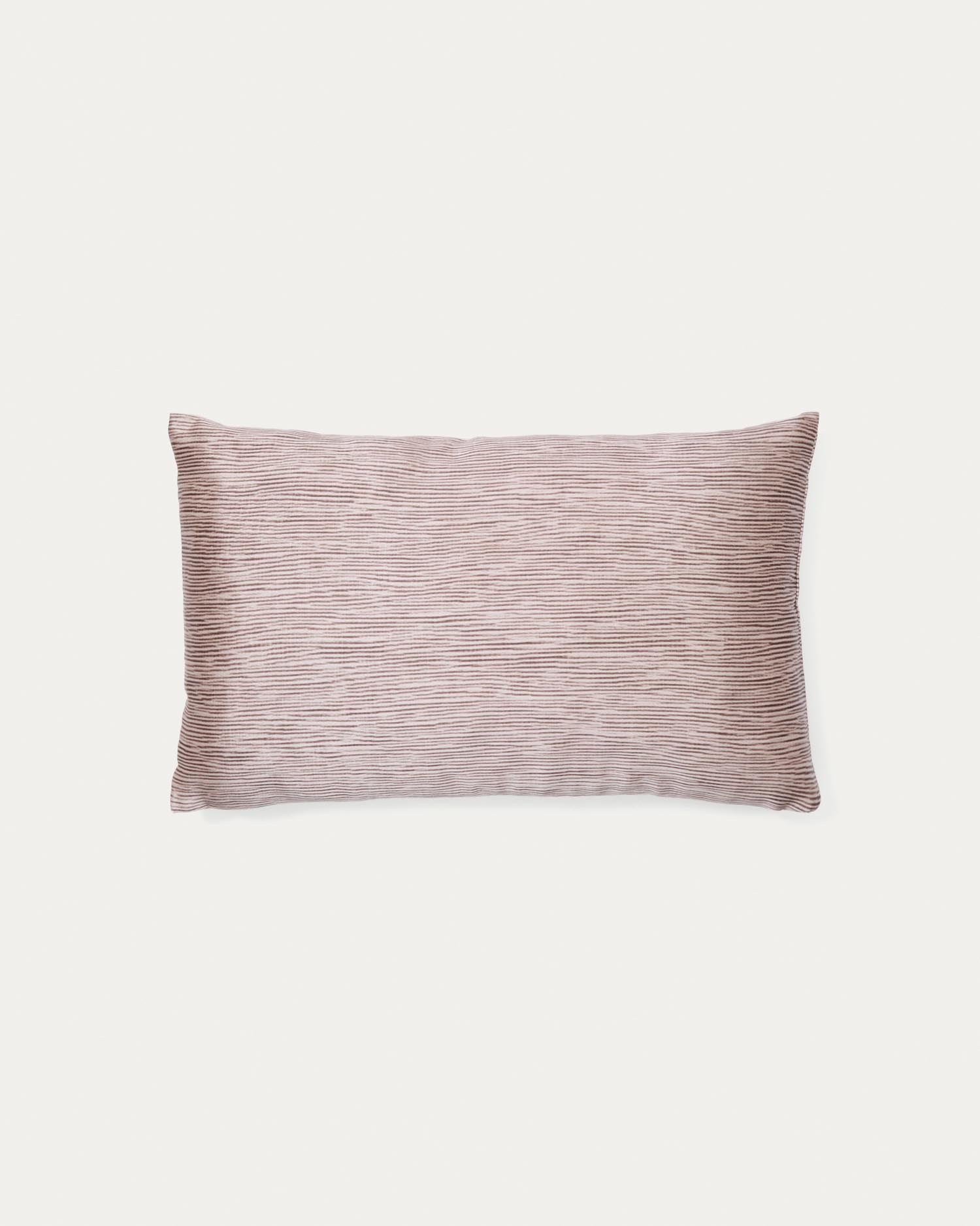 Kissenbezug Mirca Struktur terrakotta 50 x 30 cm in Rosa präsentiert im Onlineshop von KAQTU Design AG. Deko Kissenbezug ist von Kave Home
