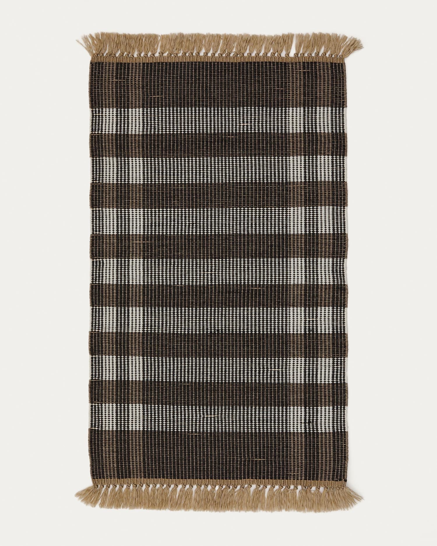 Teppich Barani aus synthetischen Fasern braun und schwarz 60 x 90 cm   in Schwarz präsentiert im Onlineshop von KAQTU Design AG. Teppich ist von Kave Home